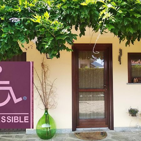 La Tavernetta Торе Пеличе Екстериор снимка