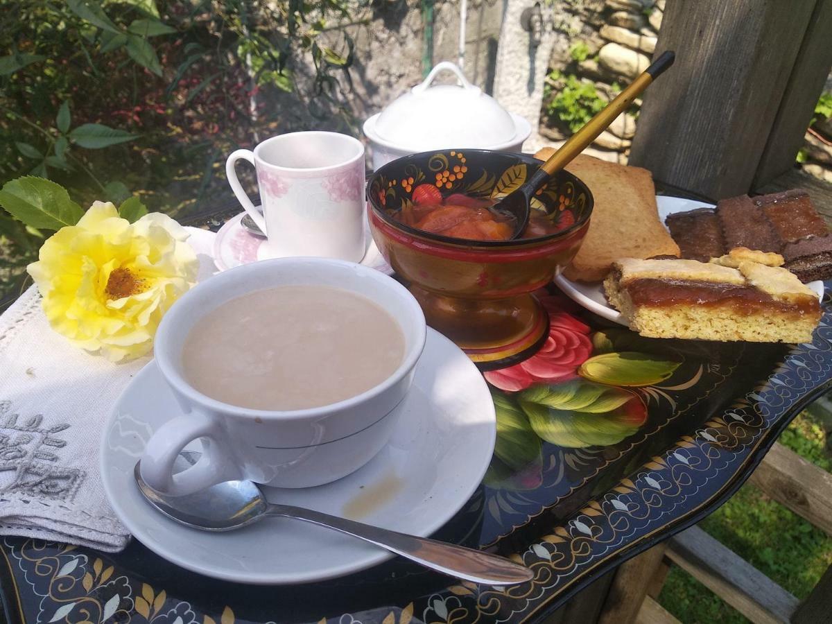 La Tavernetta Торе Пеличе Екстериор снимка